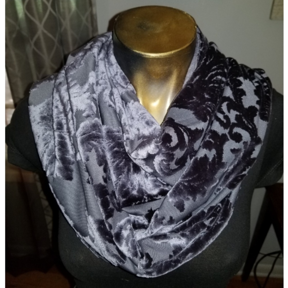 Tessago | Italian Gray Scarf Stole